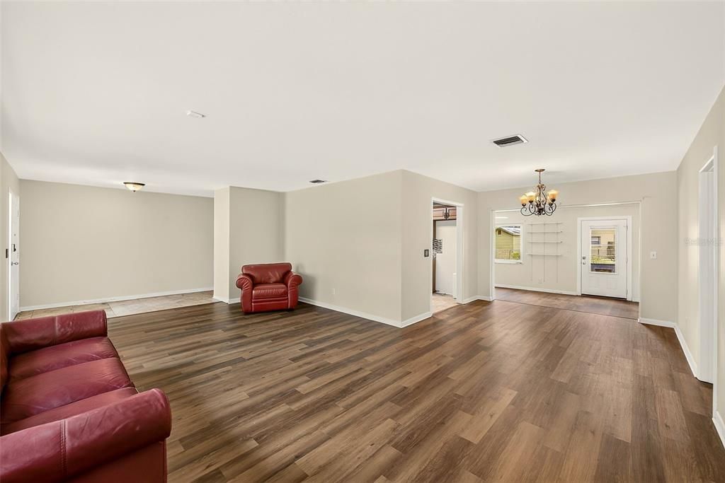 For Rent: $3,400 (4 beds, 2 baths, 1739 Square Feet)
