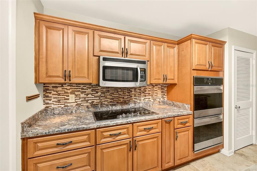 For Rent: $3,400 (4 beds, 2 baths, 1739 Square Feet)