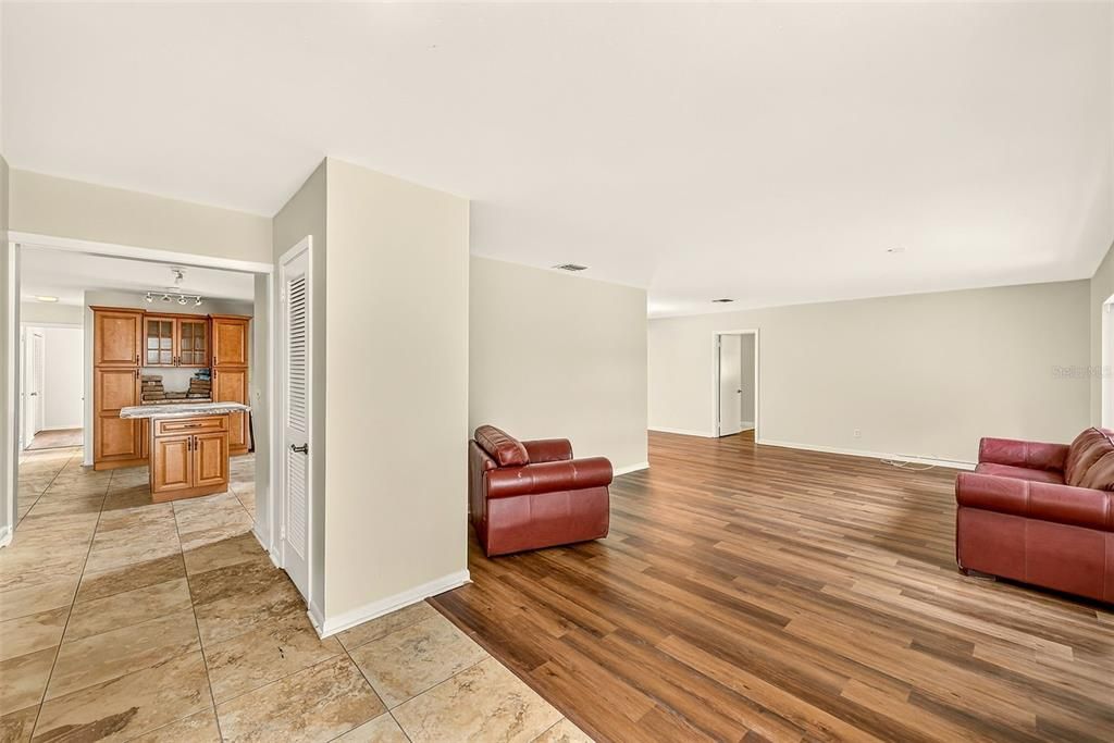 For Rent: $3,400 (4 beds, 2 baths, 1739 Square Feet)