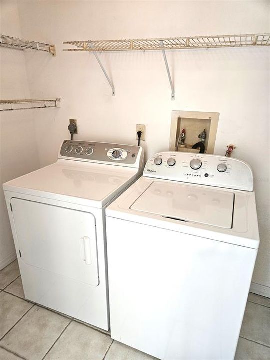 For Sale: $199,900 (2 beds, 2 baths, 1284 Square Feet)