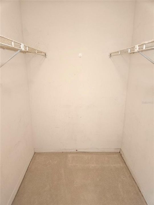 For Sale: $199,900 (2 beds, 2 baths, 1284 Square Feet)