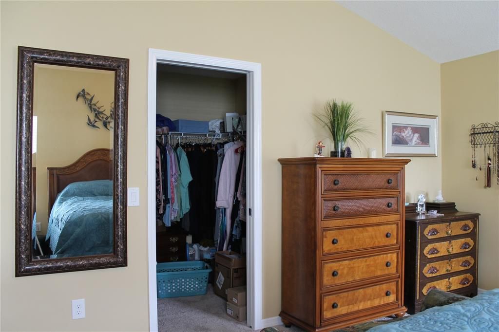 For Sale: $430,000 (3 beds, 2 baths, 1821 Square Feet)