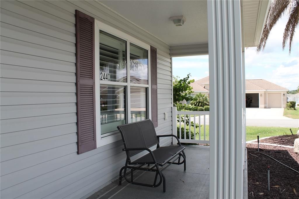 For Sale: $430,000 (3 beds, 2 baths, 1821 Square Feet)