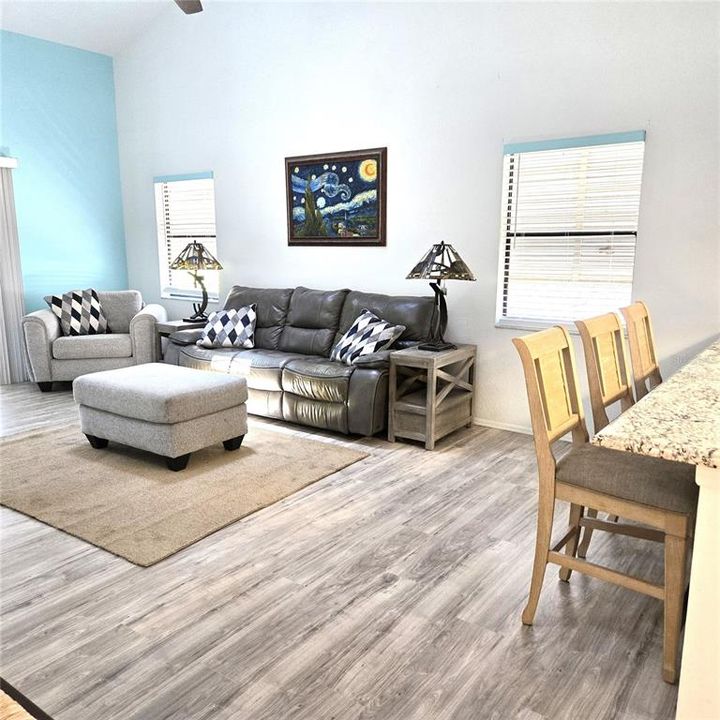 For Sale: $220,000 (3 beds, 2 baths, 1104 Square Feet)
