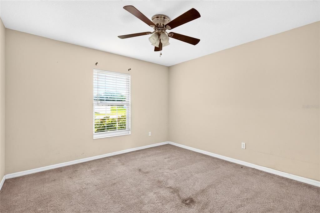 For Sale: $275,000 (3 beds, 2 baths, 1433 Square Feet)
