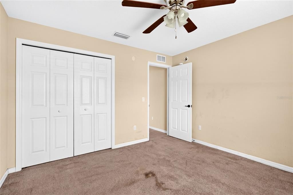 For Sale: $275,000 (3 beds, 2 baths, 1433 Square Feet)