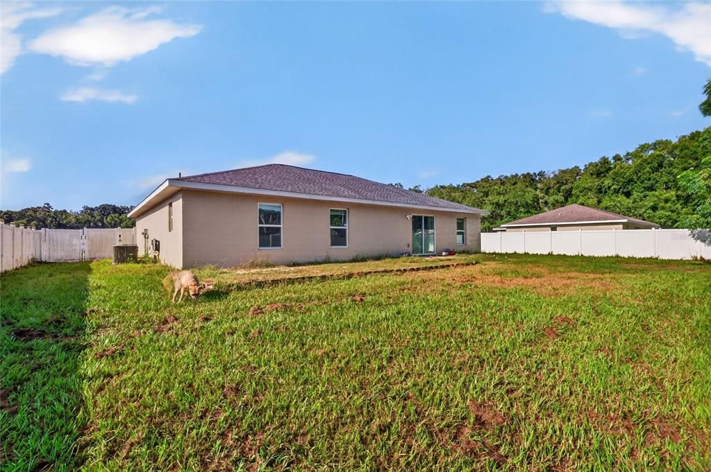 For Sale: $275,000 (3 beds, 2 baths, 1433 Square Feet)