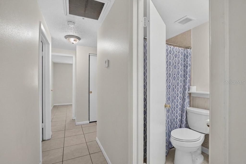 For Sale: $279,900 (4 beds, 1 baths, 1302 Square Feet)