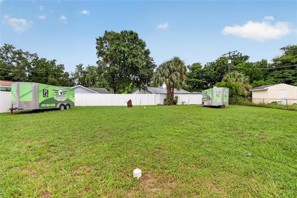 For Sale: $279,900 (4 beds, 1 baths, 1302 Square Feet)