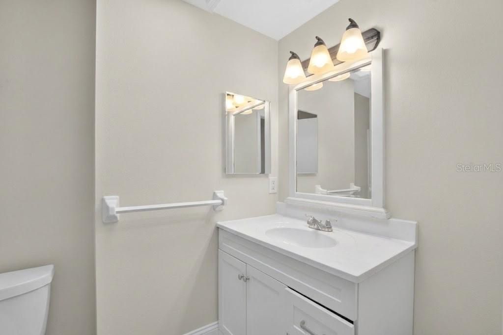 For Sale: $279,900 (4 beds, 1 baths, 1302 Square Feet)