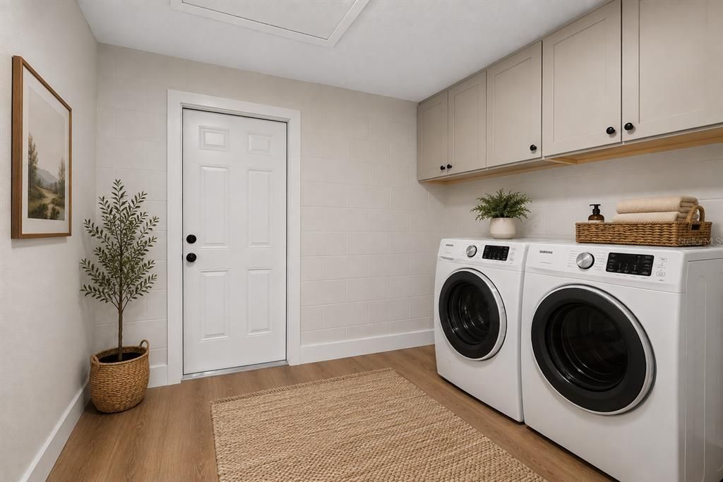 Active With Contract: $429,000 (3 beds, 2 baths, 1455 Square Feet)