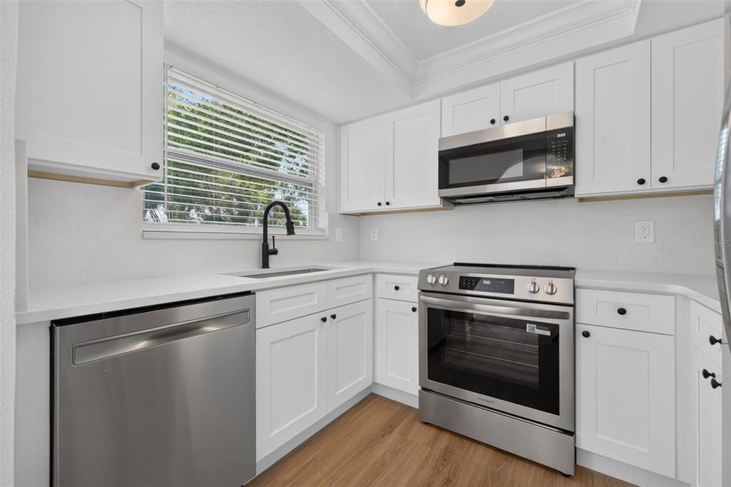 Active With Contract: $429,000 (3 beds, 2 baths, 1455 Square Feet)