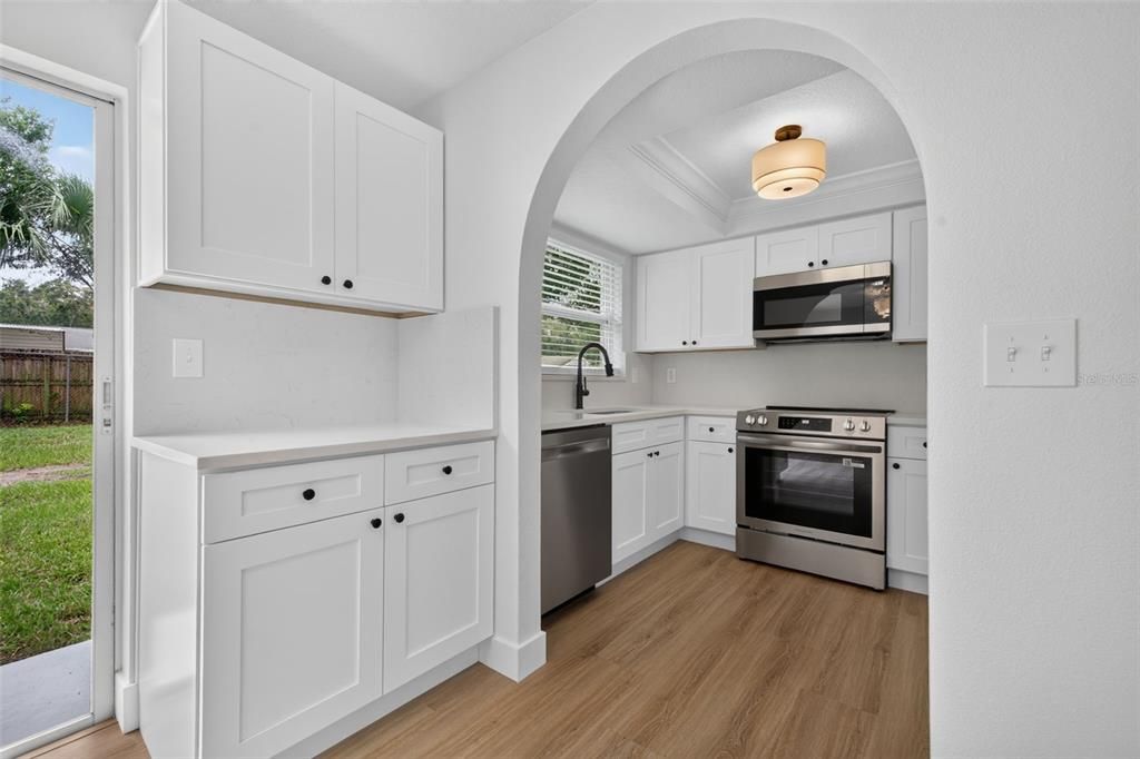 Active With Contract: $429,000 (3 beds, 2 baths, 1455 Square Feet)