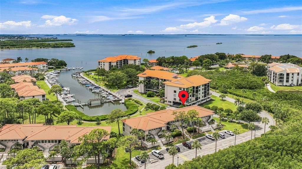 En Venta: $350,000 (2 camas, 2 baños, 1065 Pies cuadrados)