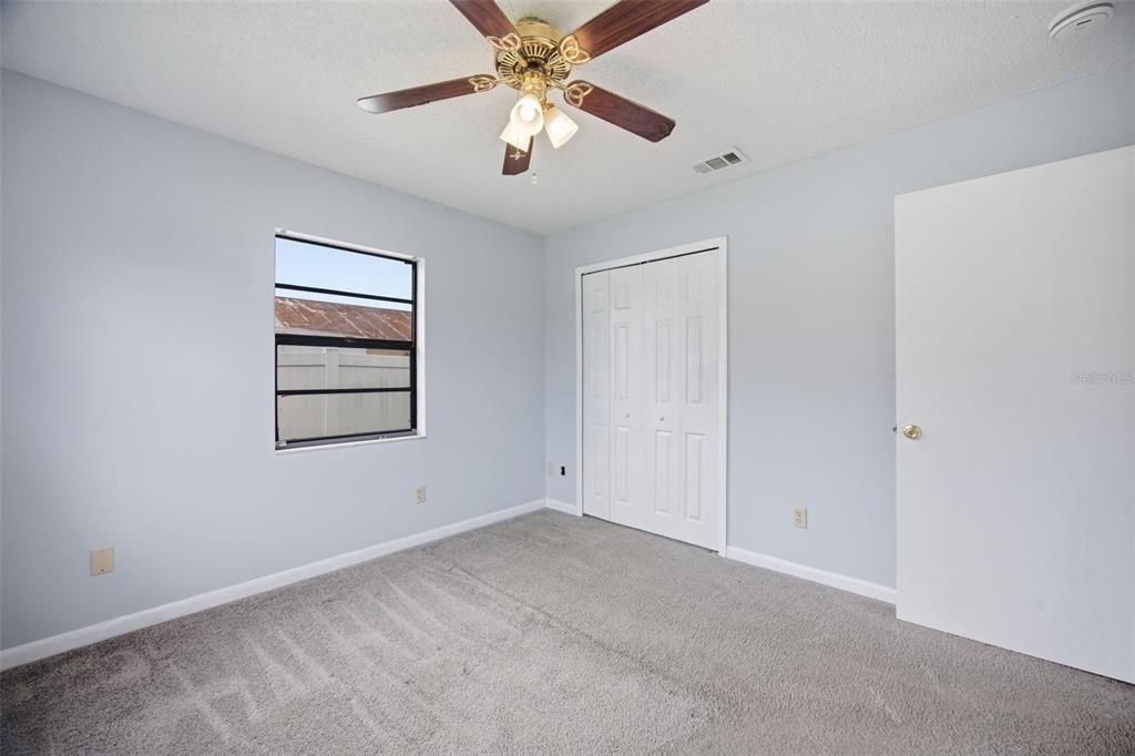 For Rent: $1,900 (2 beds, 1 baths, 720 Square Feet)