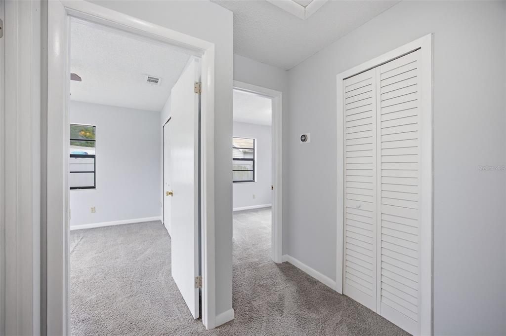 For Rent: $1,900 (2 beds, 1 baths, 720 Square Feet)