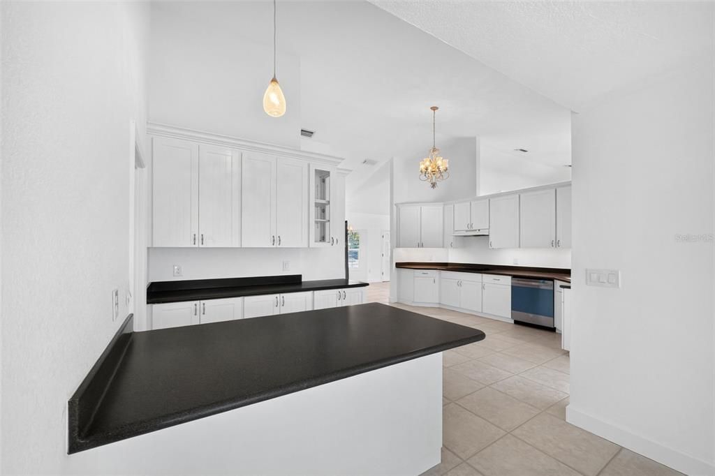 For Sale: $1,000,000 (3 beds, 3 baths, 2614 Square Feet)