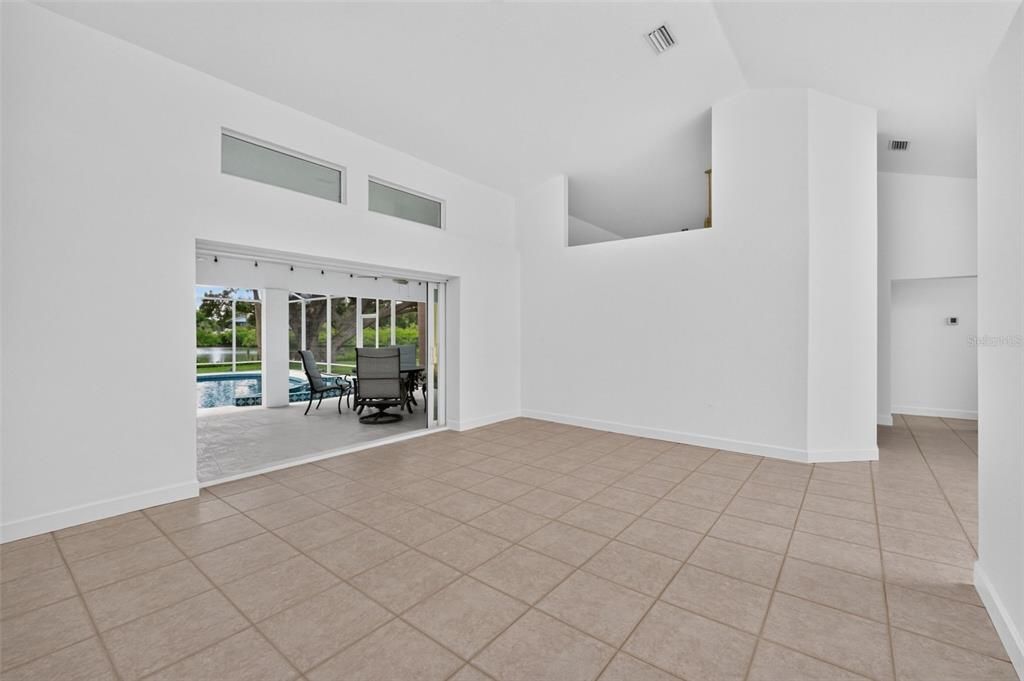 For Sale: $1,000,000 (3 beds, 3 baths, 2614 Square Feet)