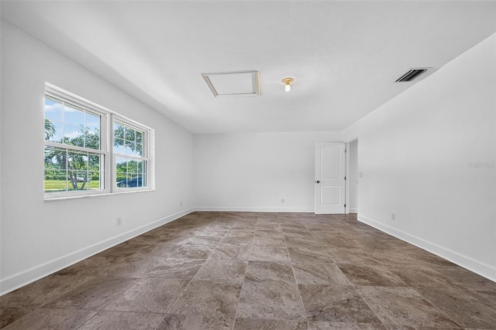 For Sale: $1,000,000 (3 beds, 3 baths, 2614 Square Feet)
