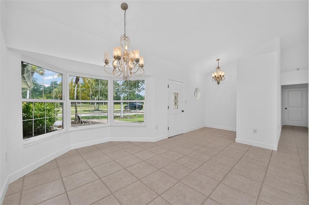 For Sale: $1,000,000 (3 beds, 3 baths, 2614 Square Feet)