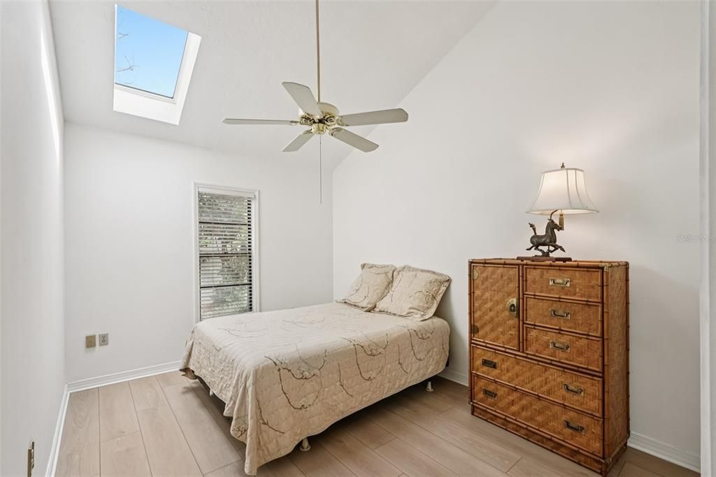 For Sale: $599,000 (3 beds, 2 baths, 1952 Square Feet)