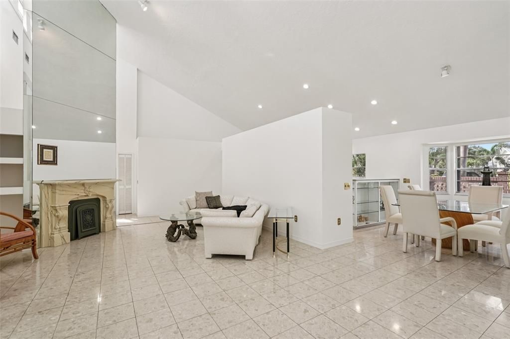 For Sale: $599,000 (3 beds, 2 baths, 1952 Square Feet)