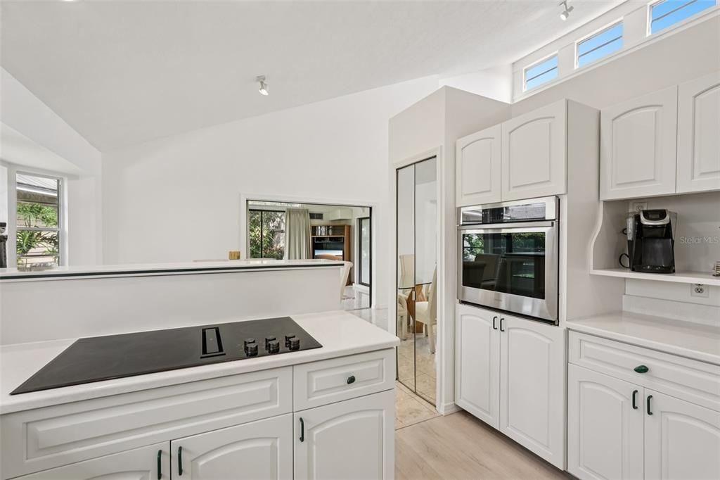 For Sale: $599,000 (3 beds, 2 baths, 1952 Square Feet)