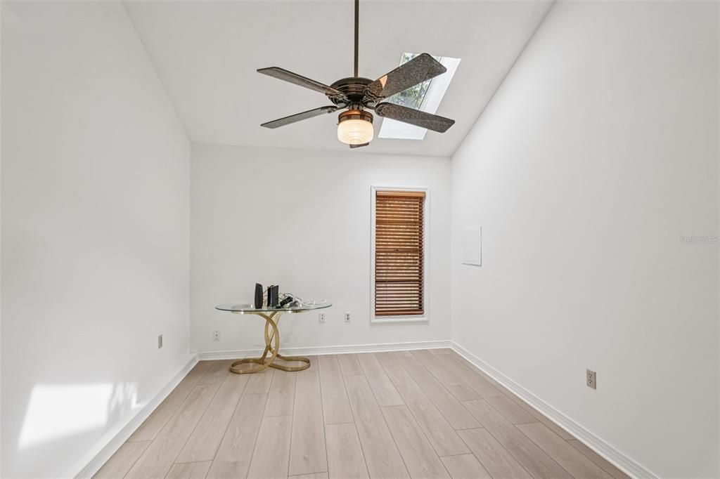 For Sale: $599,000 (3 beds, 2 baths, 1952 Square Feet)