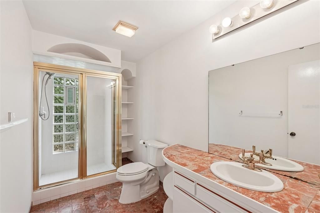 For Sale: $599,000 (3 beds, 2 baths, 1952 Square Feet)