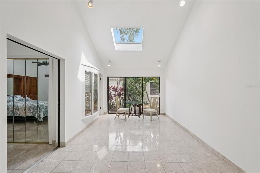 For Sale: $599,000 (3 beds, 2 baths, 1952 Square Feet)