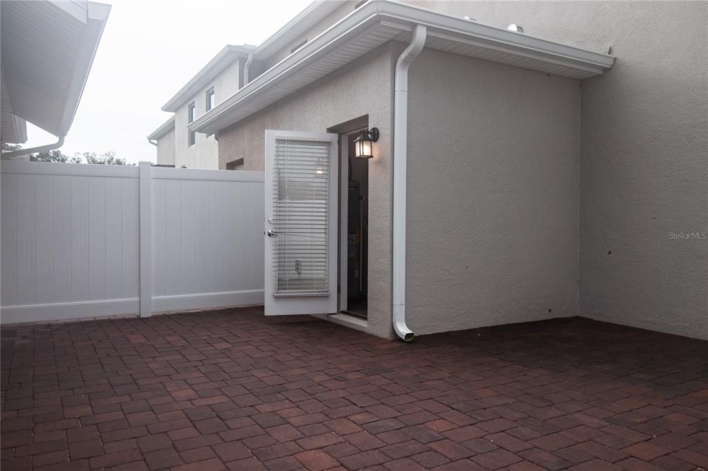 For Rent: $2,800 (3 beds, 2 baths, 1599 Square Feet)