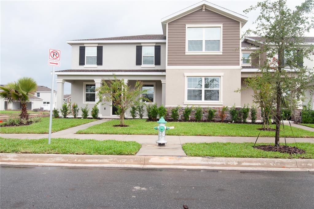 For Rent: $2,800 (3 beds, 2 baths, 1599 Square Feet)