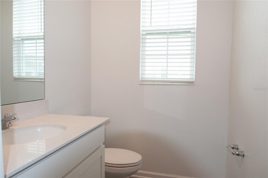 For Rent: $2,800 (3 beds, 2 baths, 1599 Square Feet)