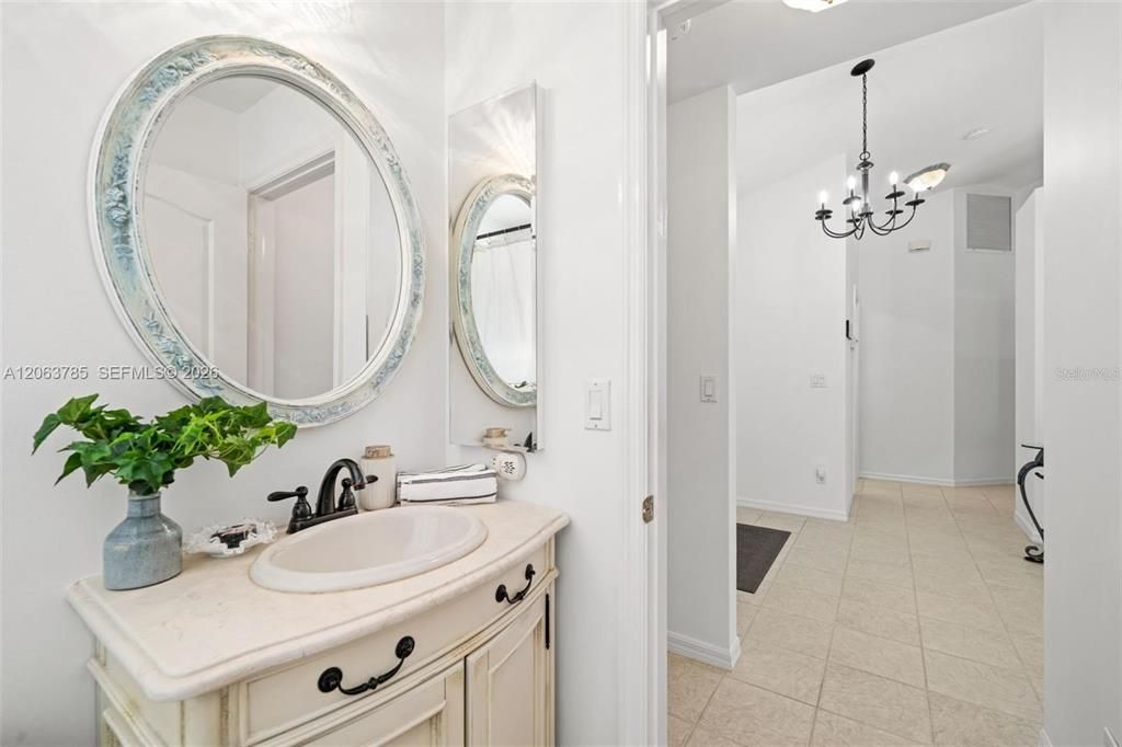 For Rent: $9,000 (3 beds, 2 baths, 1645 Square Feet)