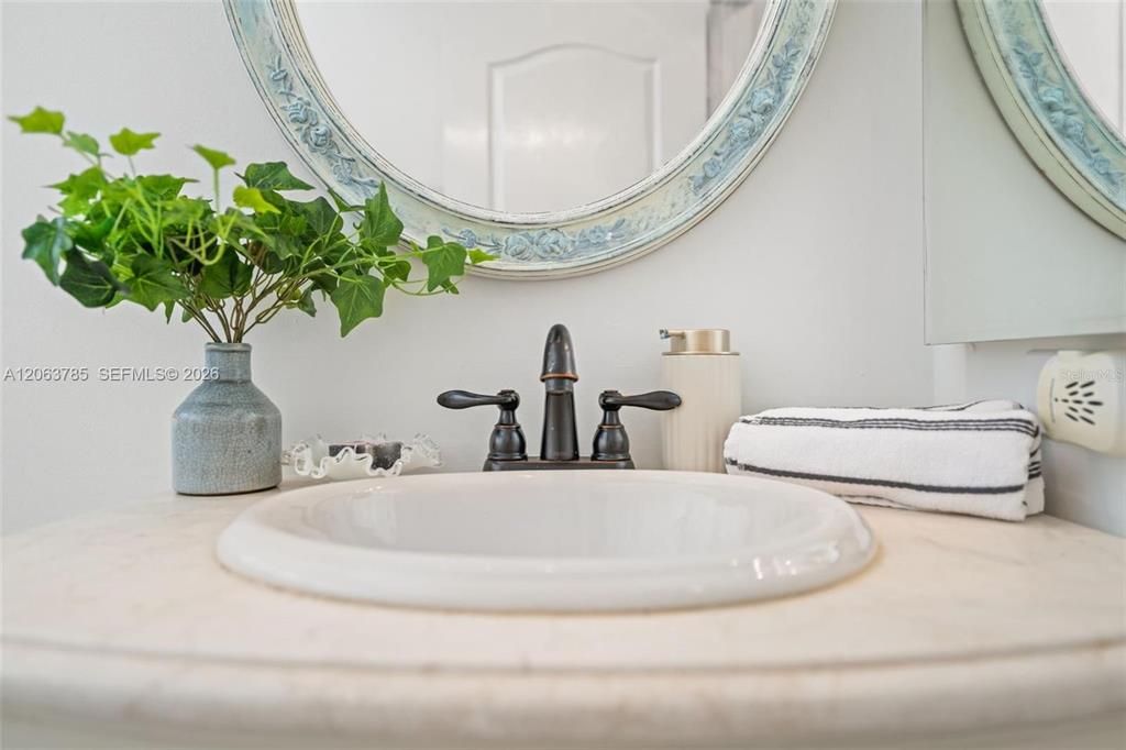 For Rent: $9,000 (3 beds, 2 baths, 1645 Square Feet)