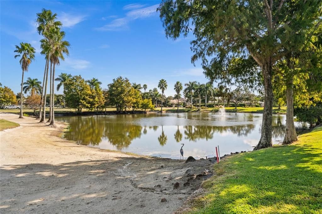 For Rent: $9,000 (3 beds, 2 baths, 1645 Square Feet)