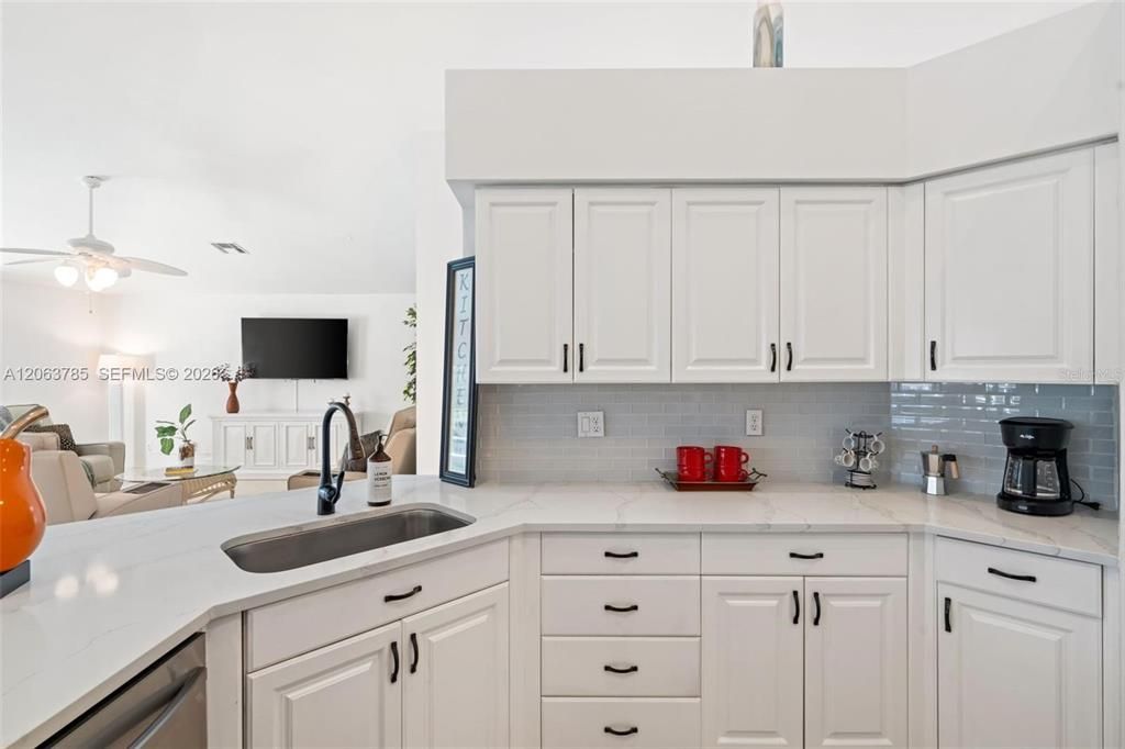 For Rent: $9,000 (3 beds, 2 baths, 1645 Square Feet)