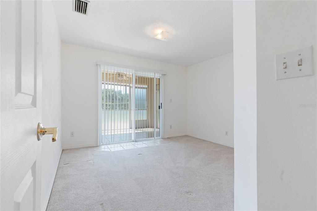 En Venta: $330,000 (3 camas, 2 baños, 1403 Pies cuadrados)