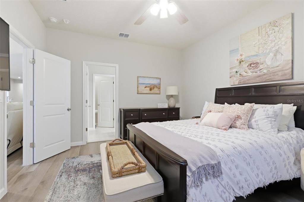 For Sale: $325,000 (3 beds, 2 baths, 1500 Square Feet)