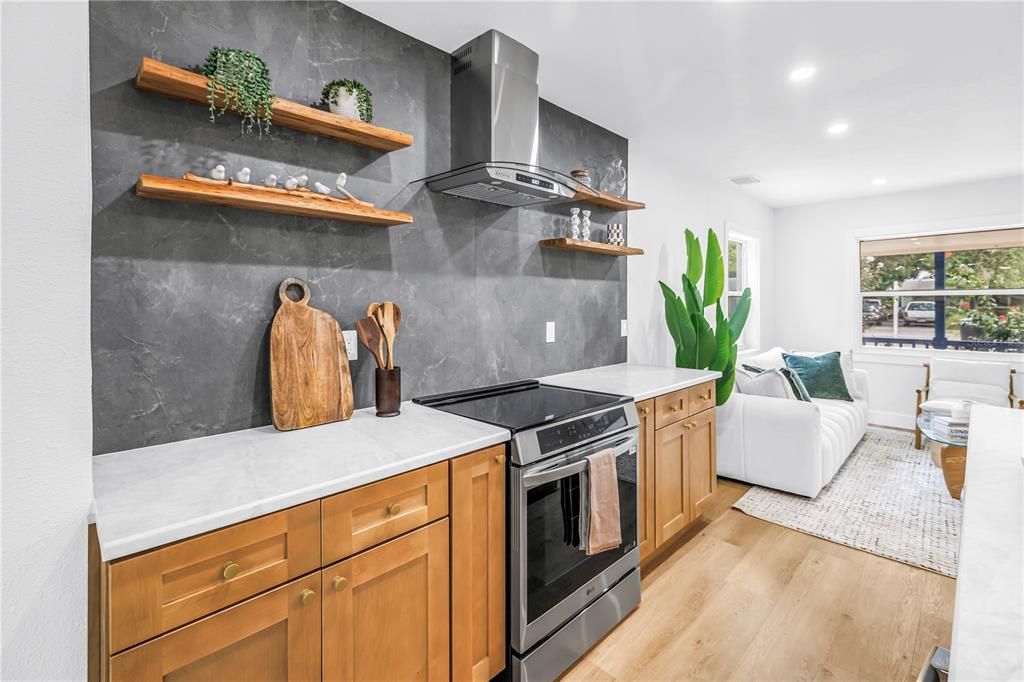 En Venta: $550,000 (3 camas, 2 baños, 1526 Pies cuadrados)