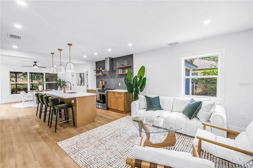 En Venta: $550,000 (3 camas, 2 baños, 1526 Pies cuadrados)