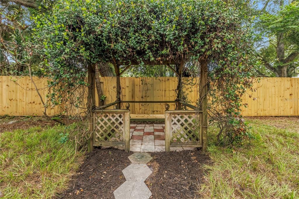 En Venta: $550,000 (3 camas, 2 baños, 1526 Pies cuadrados)