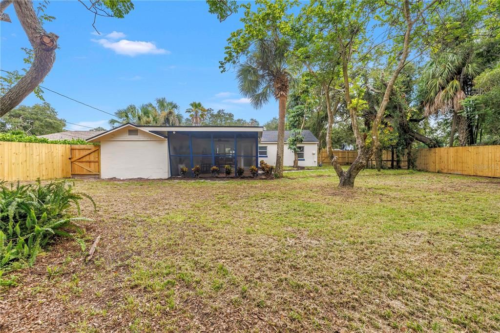 En Venta: $550,000 (3 camas, 2 baños, 1526 Pies cuadrados)