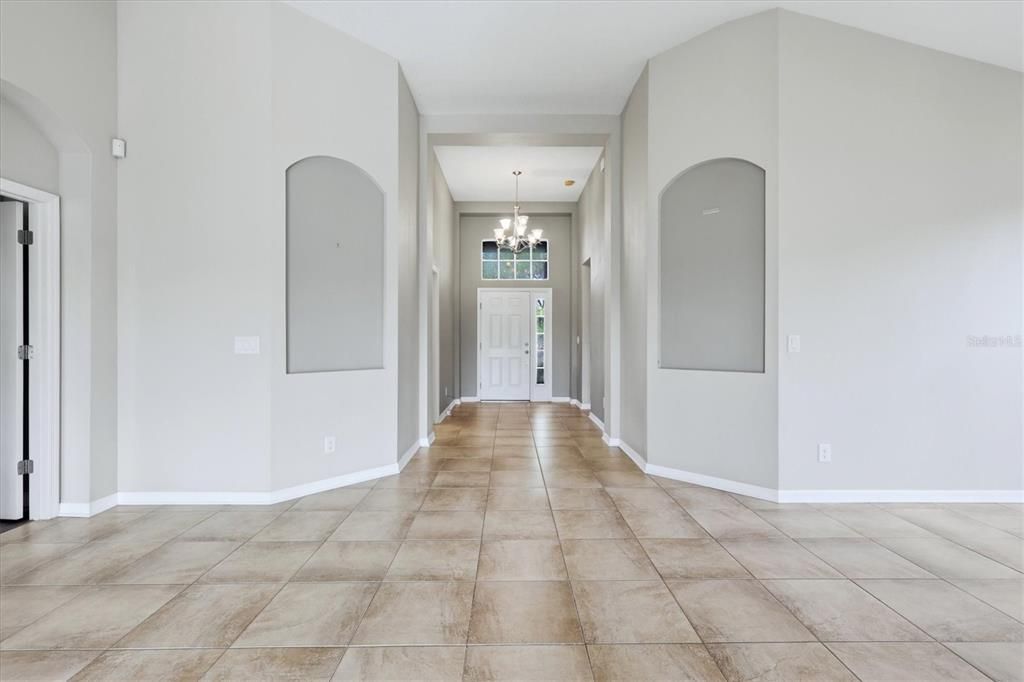 For Sale: $369,900 (3 beds, 2 baths, 1700 Square Feet)