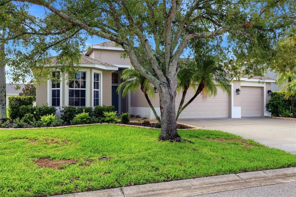 For Sale: $369,900 (3 beds, 2 baths, 1700 Square Feet)