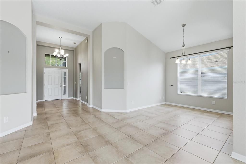 For Sale: $369,900 (3 beds, 2 baths, 1700 Square Feet)
