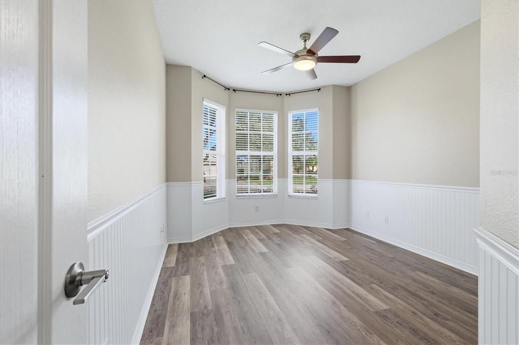 For Sale: $369,900 (3 beds, 2 baths, 1700 Square Feet)