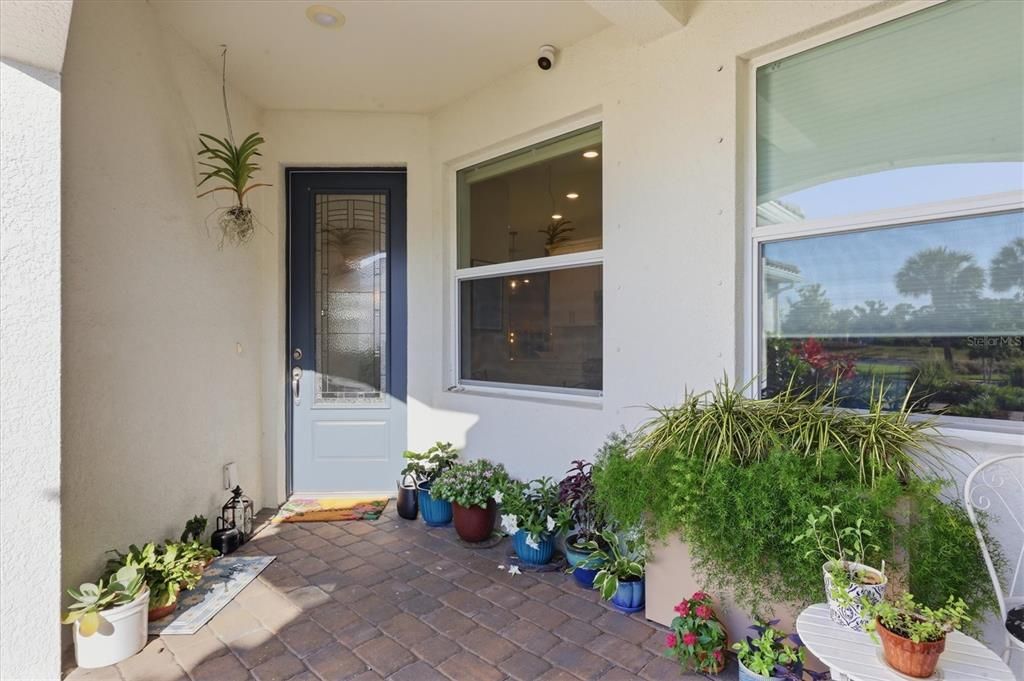 For Rent: $2,500 (2 beds, 2 baths, 1602 Square Feet)
