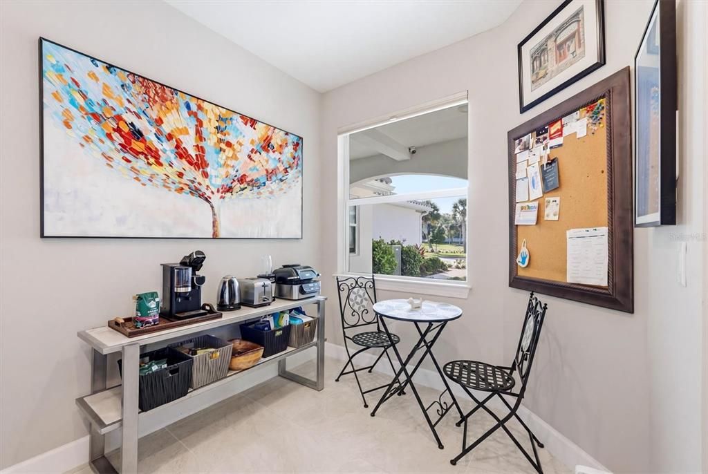 For Rent: $2,500 (2 beds, 2 baths, 1602 Square Feet)