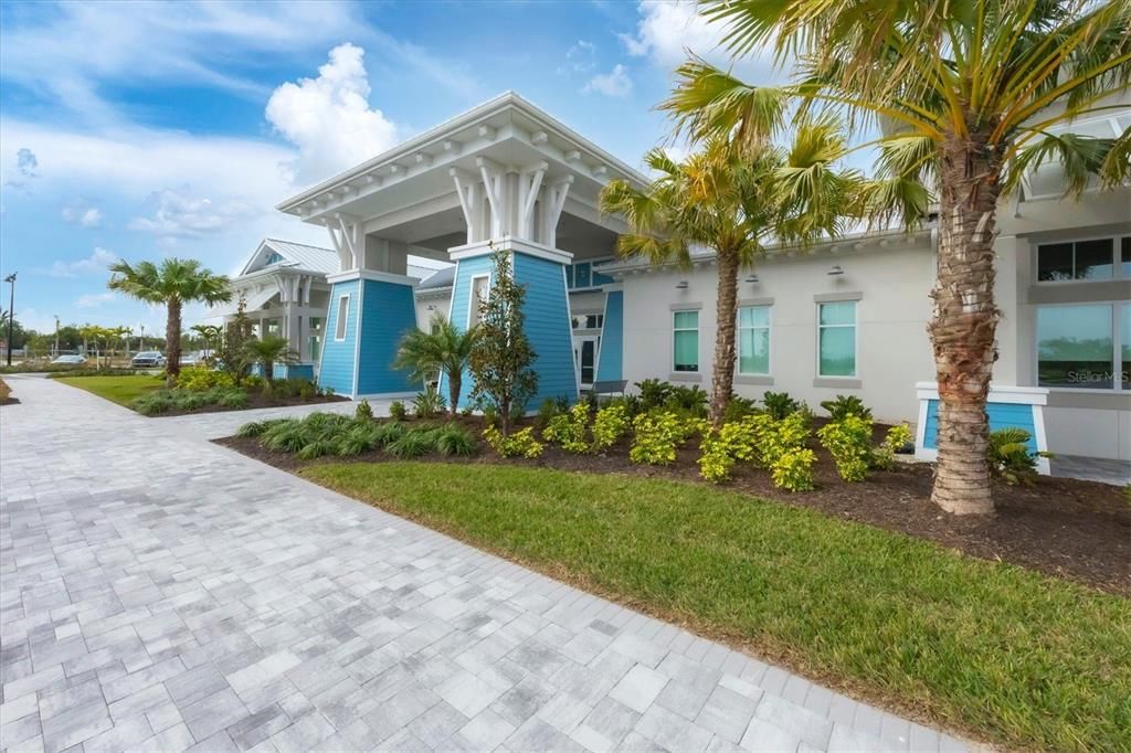 For Rent: $2,500 (2 beds, 2 baths, 1602 Square Feet)